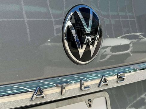 Used 2021 Volkswagen Atlas Cross Sport SE image 23