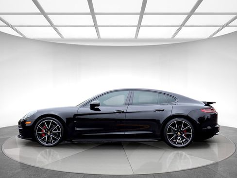 Used 2018 Porsche Panamera w/ Premium Package Plus image 5