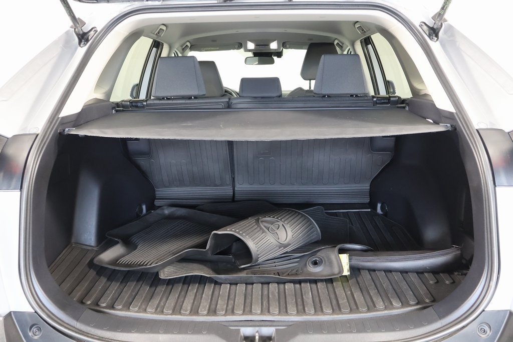 Used 2024 Toyota RAV4 XLE AWD/4WD image 14