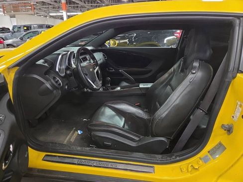 Used 2012 Chevrolet Camaro SS w/ Transformers 3 Edition RWD image 7