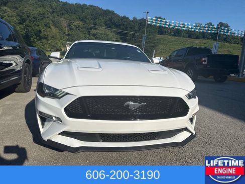 Used 2021 Ford Mustang GT RWD image 3
