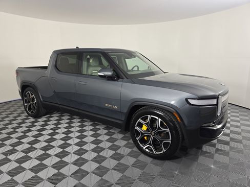 Used 2023 Rivian R1T Adventure image 7