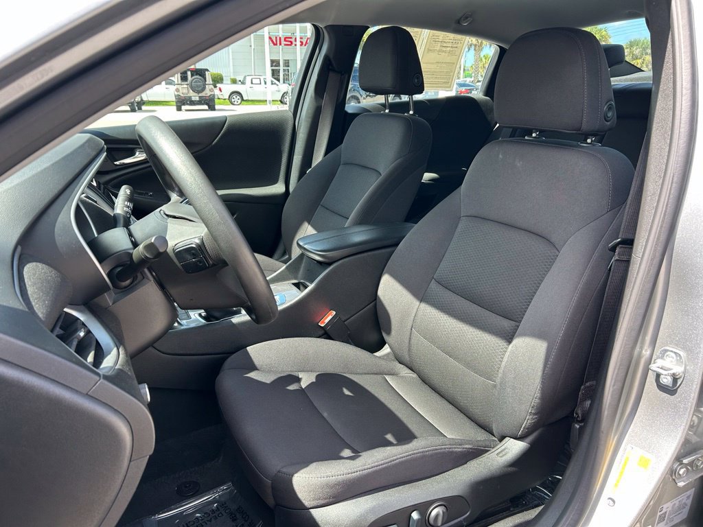 Used 2024 Chevrolet Malibu LT FWD image 20
