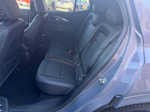 Used 2025 Chevrolet Equinox EV LT AWD/4WD image 4