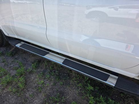 Used 2019 Chevrolet Silverado 1500 LTZ AWD/4WD image 8