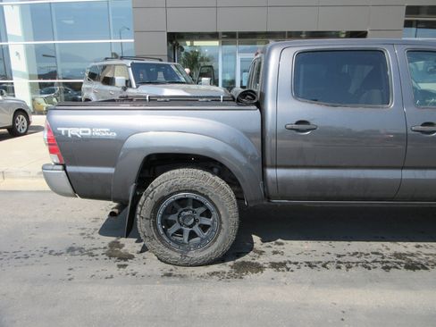 Used 2012 Toyota Tacoma 4x4 Double Cab w/ TRD Off-Road Pkg image 11