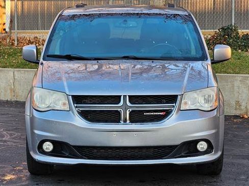 Used 2017 Dodge Grand Caravan SXT image 8