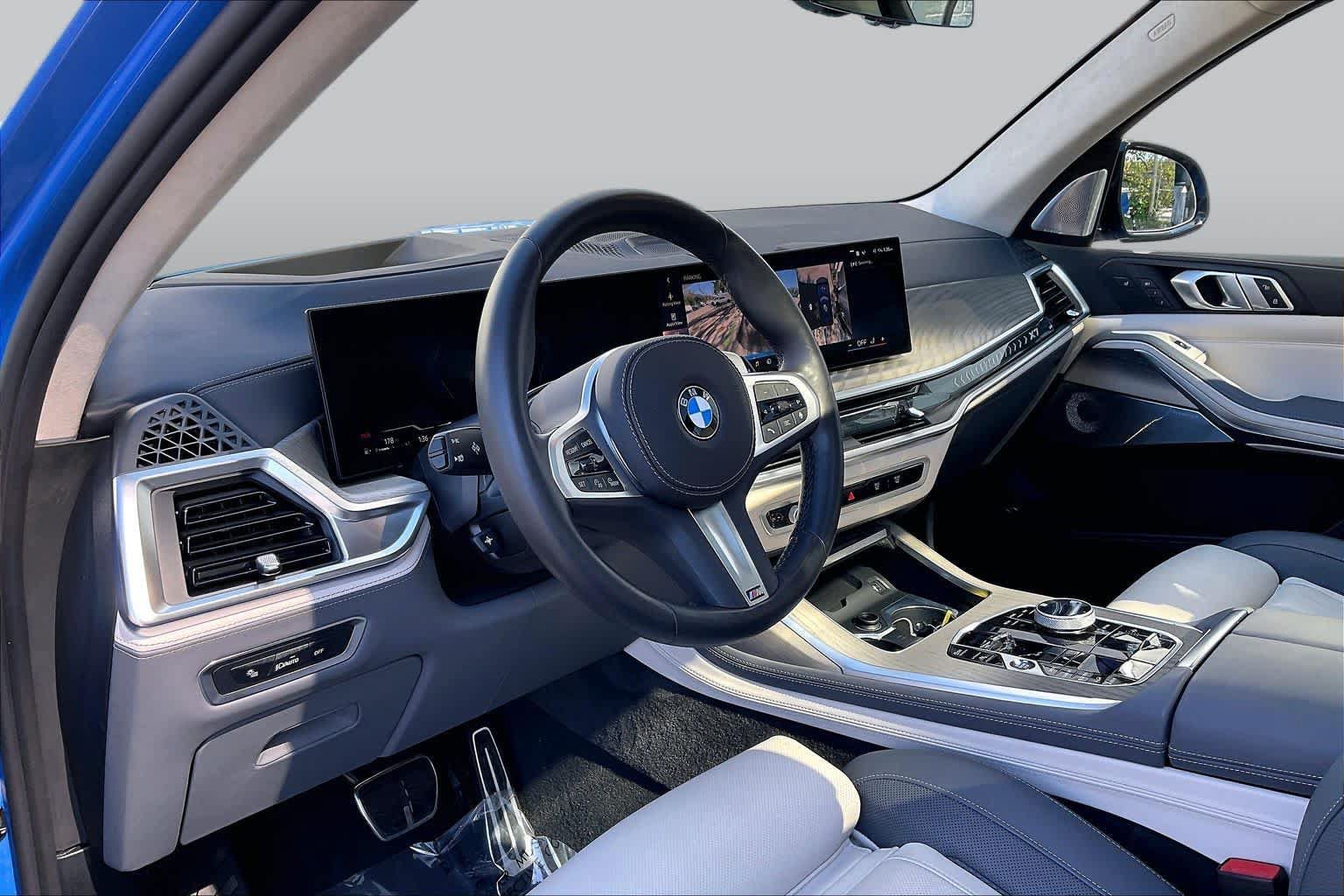 Used 2026 BMW X7 xDrive40i w/ Executive Package AWD/4WD image 17