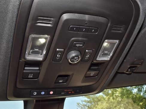 Used 2021 Chevrolet Tahoe High Country w/ Premium Package RWD image 34
