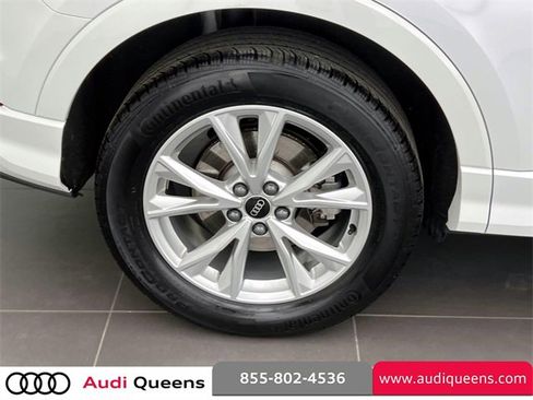 Used 2023 Audi Q3 2.0T Premium w/ Convenience Package image 8