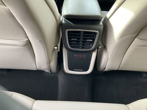 Used 2019 Lincoln Nautilus Select image 28