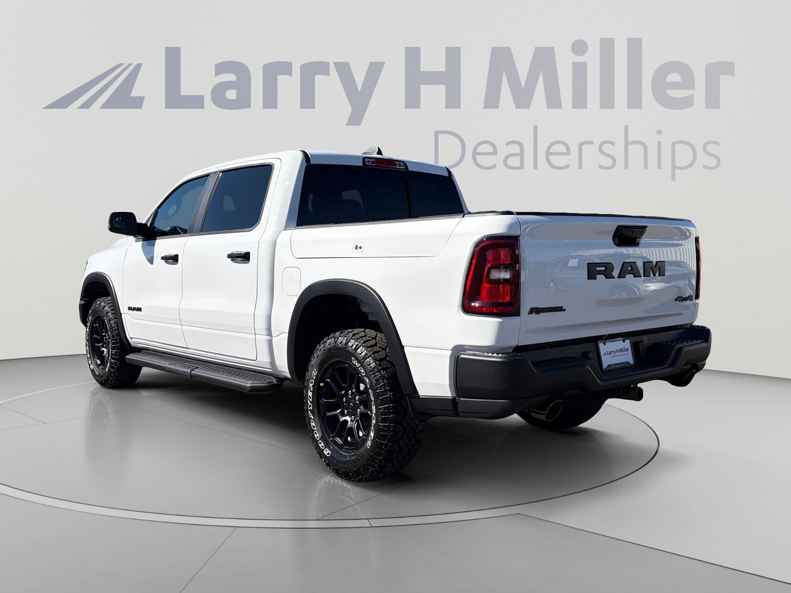 New 2027 RAM 1500 Rebel AWD/4WD image 3
