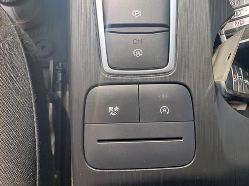 Used 2023 Ford Escape Active AWD/4WD image 25