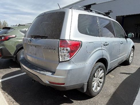 Used 2012 Subaru Forester 2.5X Premium image 2