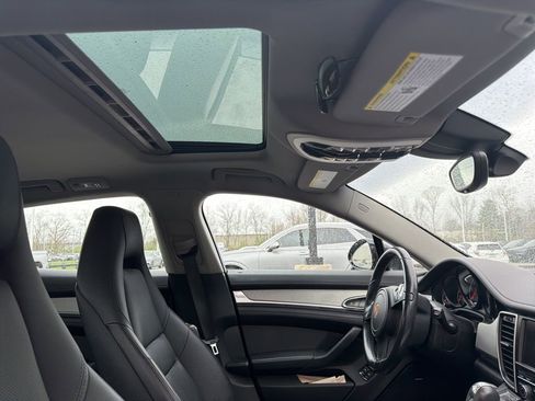 Used 2015 Porsche Panamera 4 image 80