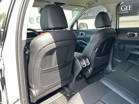 New 2026 Kia Sorento EX AWD/4WD image 13