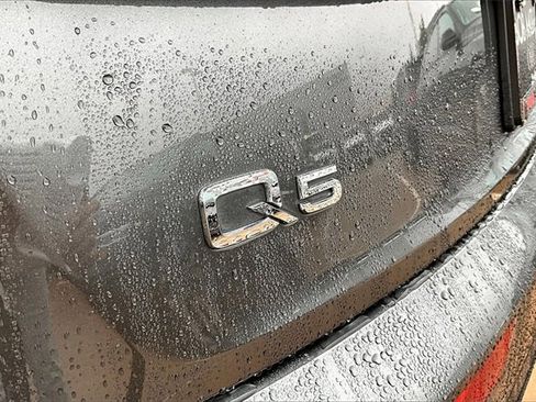 Used 2022 Audi Q5 2.0T Premium Plus w/ Premium Plus Package image 33