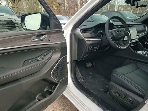 New 2026 Jeep Grand Cherokee L Limited image 19