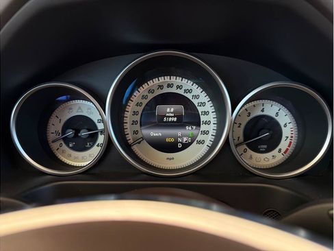 Used 2014 Mercedes-Benz E 350 4MATIC Sedan image 16