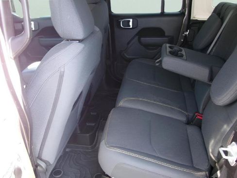 Used 2025 Jeep Wrangler Unlimited Sport S 4xe AWD/4WD image 14