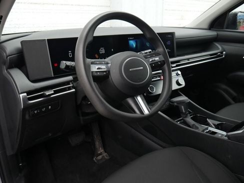 Used 2025 Hyundai Tucson SEL FWD image 12