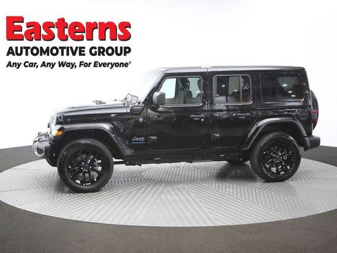 Used 2025 Jeep Wrangler Unlimited Sahara w/ Safety Group AWD/4WD image 58