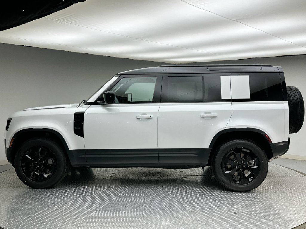 New 2026 Land Rover Defender 110 S AWD/4WD image 2