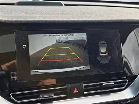 Used 2022 Kia Niro EX Premium image 26