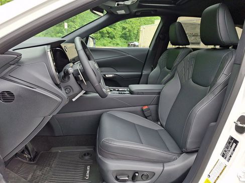 New 2026 Lexus RX 450h AWD image 8