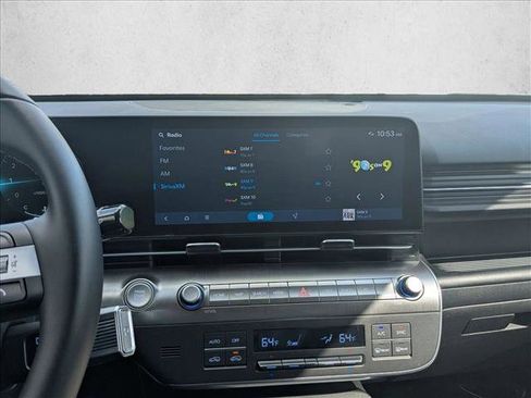 Used 2025 Hyundai Kona SEL image 11