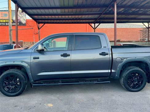 Used 2019 Toyota Tundra SR5 w/ SR5 Upgrade Package AWD/4WD image 2