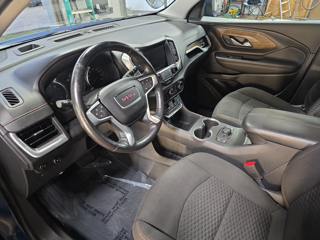 Used 2020 GMC Terrain SLE w/ Driver Convenience Package AWD/4WD image 18