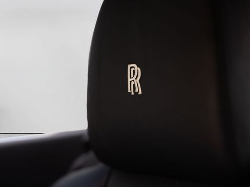 Used 2019 Rolls-Royce Wraith RWD image 23