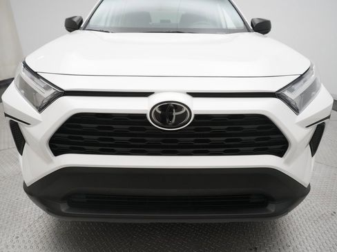 Used 2024 Toyota RAV4 LE image 21