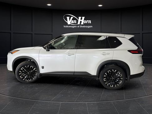 New 2026 Nissan Rogue Dark Armor AWD/4WD image 4