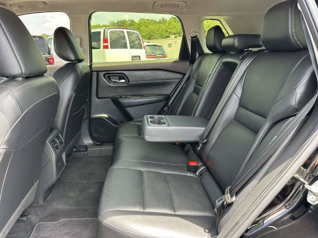 Used 2023 Nissan Rogue SL AWD/4WD image 18