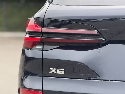 New 2026 BMW X5 M60i image 14