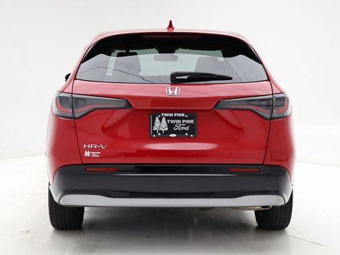 Used 2024 Honda HR-V EX-L image 8