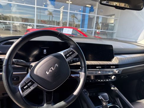 Used 2024 Kia Telluride EX image 8