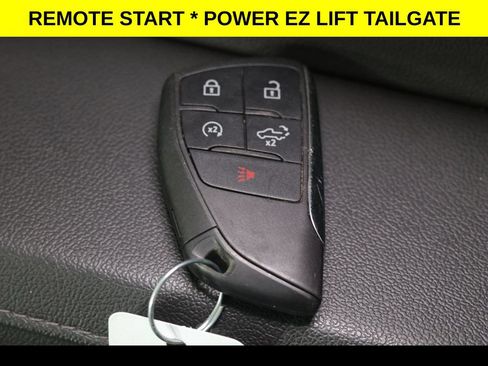 Used 2022 Chevrolet Silverado 1500 LT AWD/4WD image 10