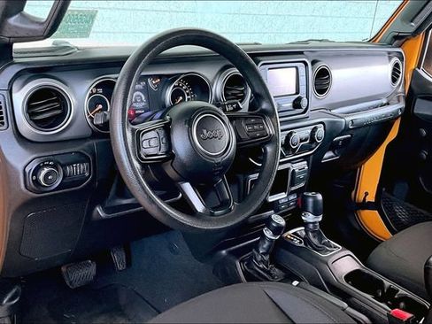 Used 2021 Jeep Wrangler Unlimited Sport AWD/4WD image 14