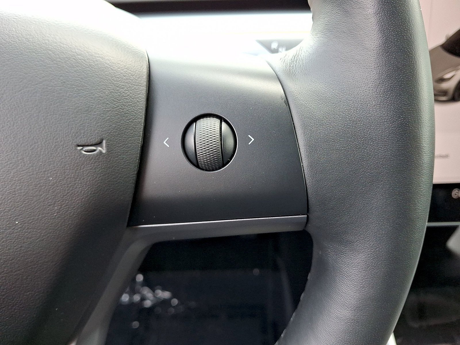 Used 2018 Tesla Model 3 Long Range RWD image 18