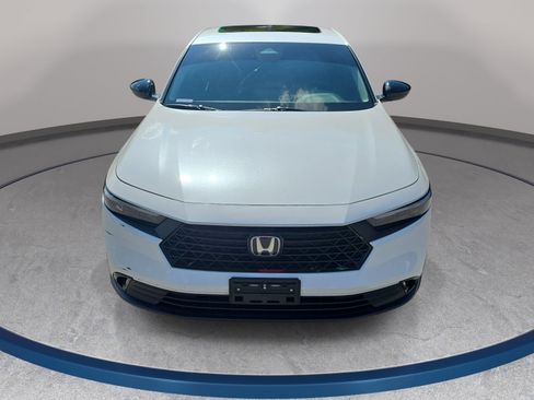 Used 2025 Honda Accord SE image 2