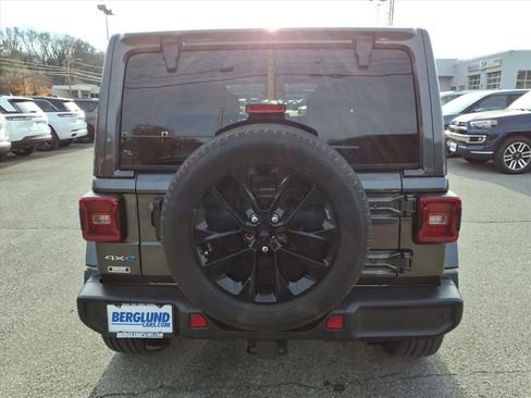 Used 2021 Jeep Wrangler Unlimited Sahara w/ Cold Weather Group image 5