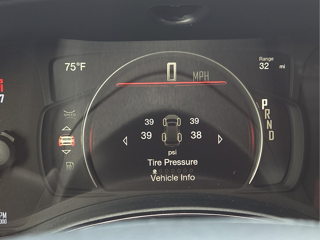 Used 2025 Dodge Durango GT AWD/4WD image 18