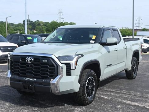 Used 2022 Toyota Tundra SR5 w/ TRD Off-Road Package AWD/4WD image 5