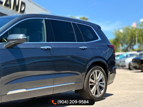 Used 2020 Cadillac XT6 Premium Luxury image 3