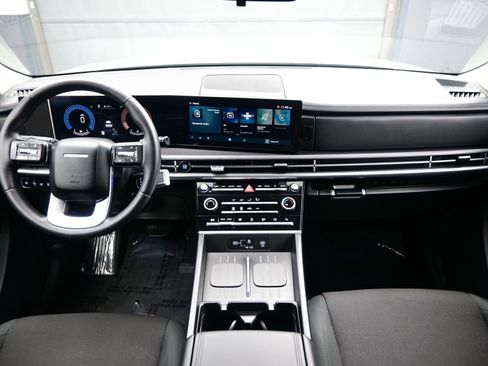 Certified 2026 Hyundai Santa Fe SE image 18