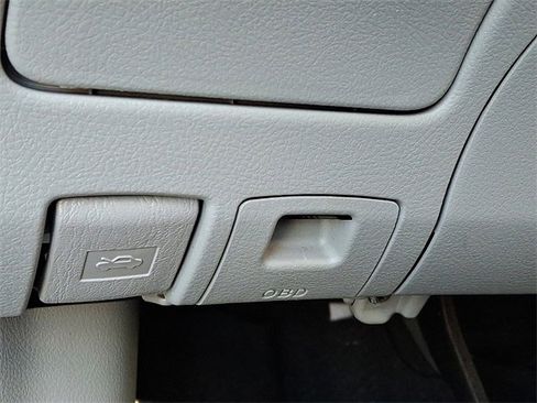 Used 2010 Toyota Corolla LE image 24