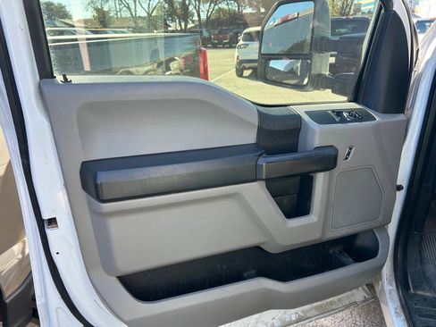 Used 2017 Ford F250 XL w/ Power Equipment Group image 6